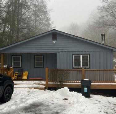 Mountain home in Newland