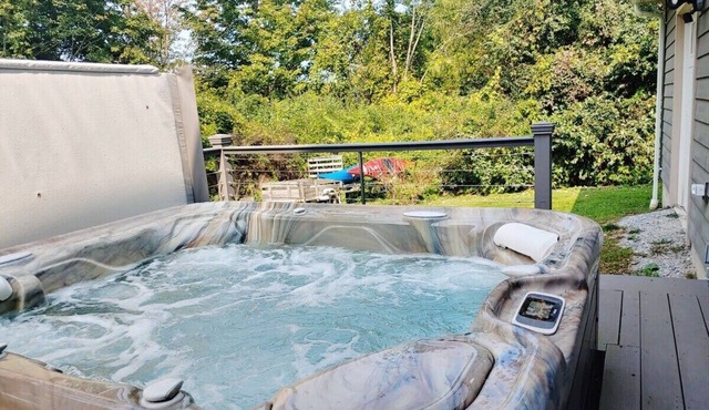 Mountain View Retreat w/Hot Tub by Evergreen Home