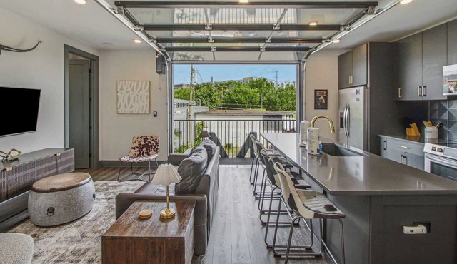 Muse | Sleek & stylish condo with central AC, full kitchen & fitness room