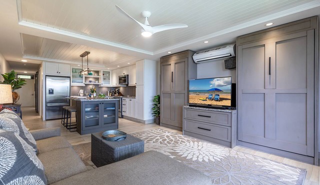 OCEAN VIEWS-BUILDING 10-STUNNING REMODEL-AC-WELL EQUIPPED-METICULOUS CLEANING