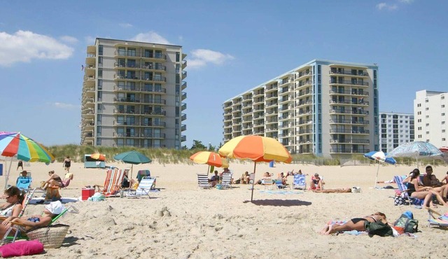 Oceanfront Building With Great Ocean and Bay Views