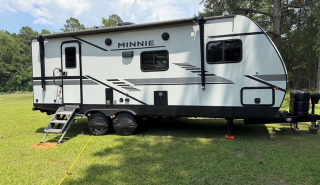 Peaceful Country Camper Escape near Tifton