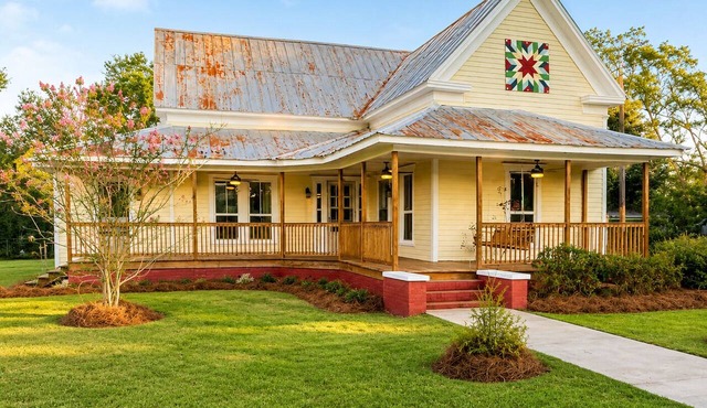 Pet Friendly Fenced Yard Near Statesboro