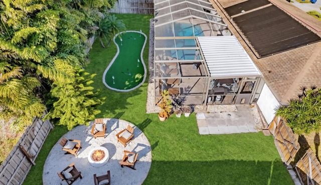 Pool & Fire Pit Retreat | BBQ Grill & Outdoor Oasis