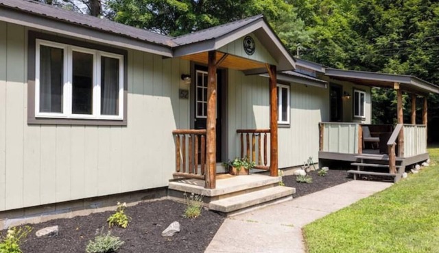 Private Adirondack Bear Retreat