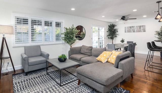 Private amazing house with HUGE yard in Sherman Oaks