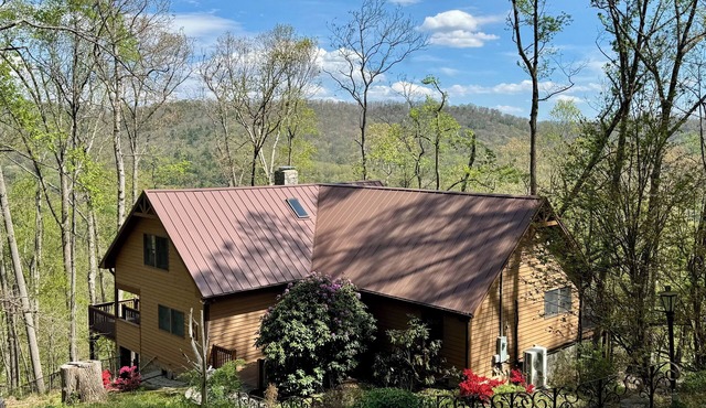 Private Asheville Mountain Cabin Close to Downtown
