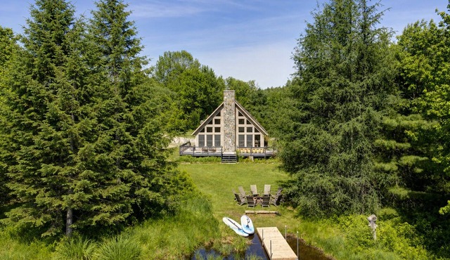 Private Lake Sleeps 16 Hot Tub Game Room