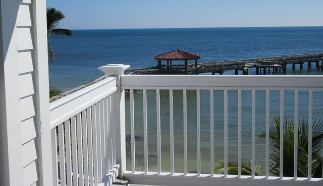 Private Sandy Beach Coconut Beach Retreat+Amenities, 2BR Suite