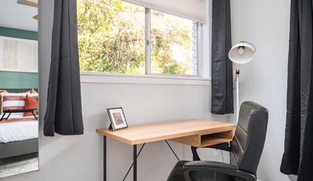 Quiet & Quaint apartment, 5 mins to airport and 15 mins to downtown