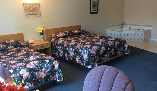 Rainbow Motel in Swift Current