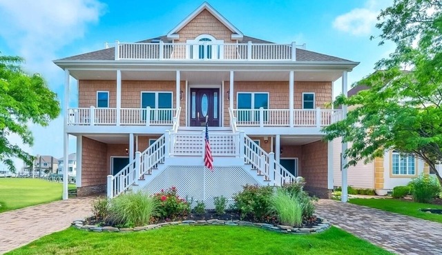 Rare Ocean City Gem! 7 Bedroom Waterfront Home In Heron Harbour!