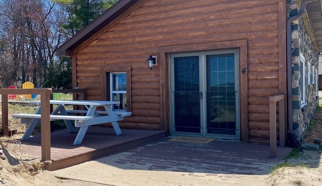 Recently Updated Beachfront Resort Cottage #4