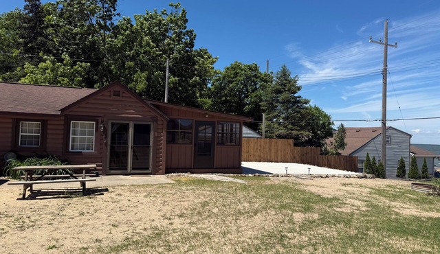Recently Updated Beachfront Resort Cottage #3