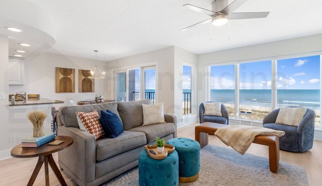 Remodeled 2 Bed/2 Bath, 3rd floor Oceanfront condo sleeps 5. Oceanfront balcony & pool.