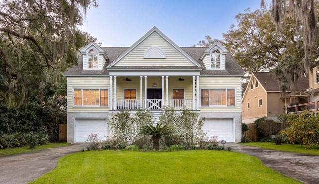 Rockaway Beach | Luxury St. Simons Island Rental with Private Pool Near Pier Village