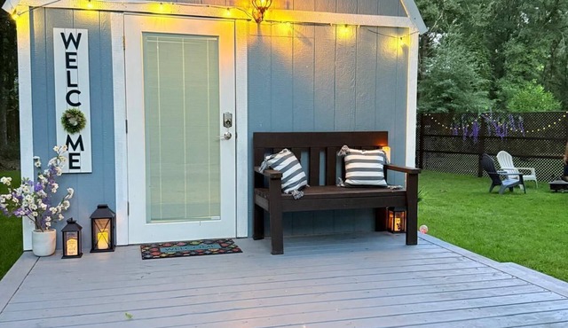 Romantic Barn Retreat - Fire Pit - Peaceful Escape