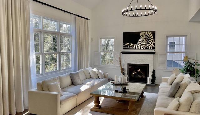 SARATOGA DREAM!-Lake community close to Track and Downtown