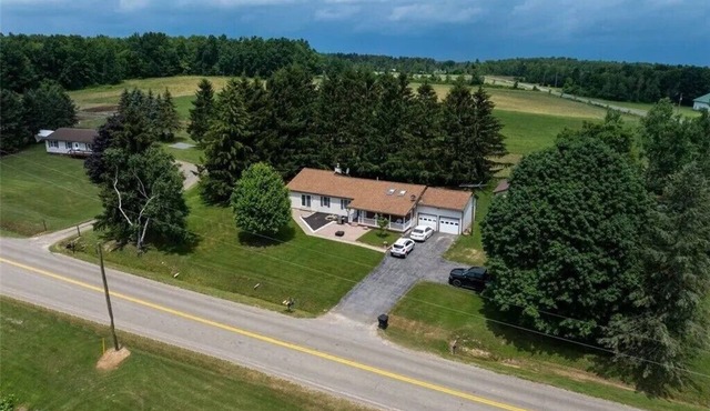 Secluded Finger Lakes 3BR Retreat Near Keuka Lake with Vineyard Views