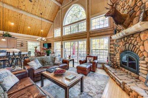 Secluded Log Cabin w/Game Room & Forest Views