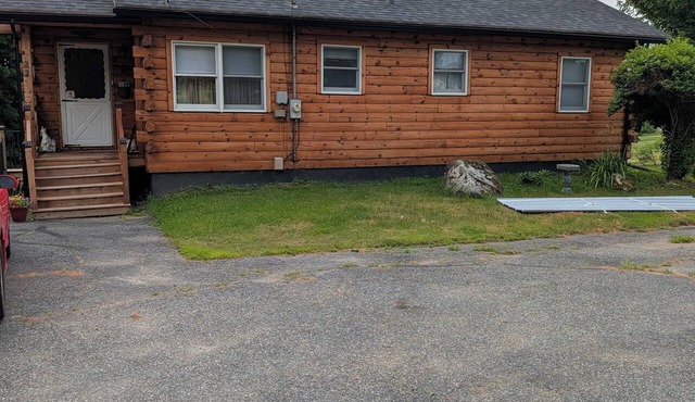 Shining Water Cabin. Perfect 1-bedroom cabin with AC in charming Dexter