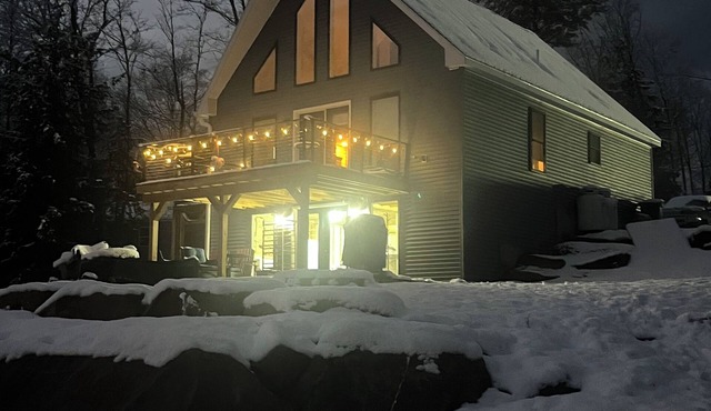 Ski Getaway! Mtn views. Close to Pleasant Mtn, Mt. Abram’s and Sunday River