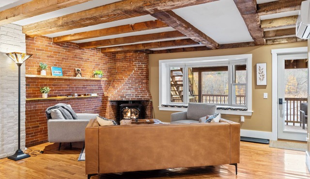 Spacious Downtown Hallowell River View Apartment