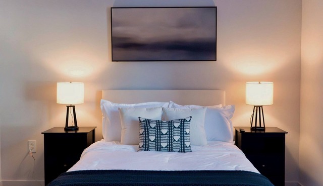 Stylish 1BR Apartment - Bright, Spacious & Cozy