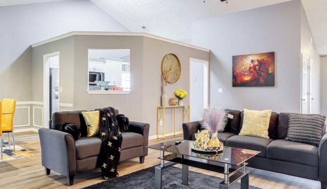 Stylish Lawrenceville Getaway with sunroom– Family & Pet Friendly