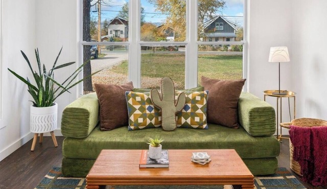 Sunset Haven | Dog-friendly Home Near Trails/Lake