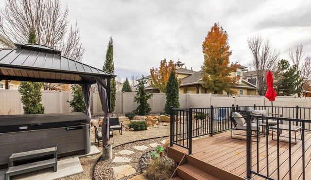 The Heber Hangout: 4BR Family Home + Spa