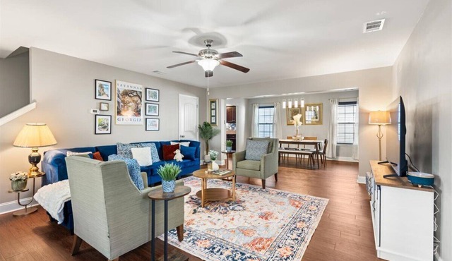 The Savannah Retreat-4BR/2.5 BA Home In Charming Savannah