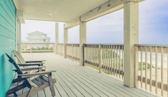 This house is a 1 bedroom(s), 1 bathrooms, located in Bolivar Peninsula, TX.