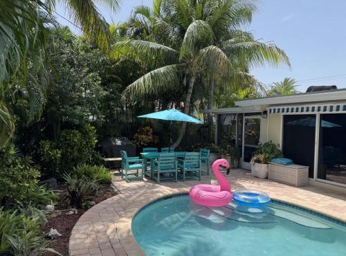 Tropical Dream Heated Pool House