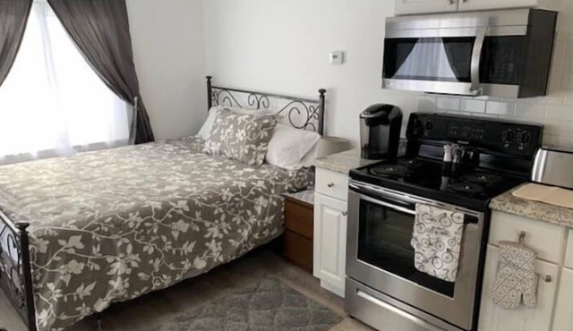 Updated & Comfortable Studio (#1) in Quiet Building in Augusta