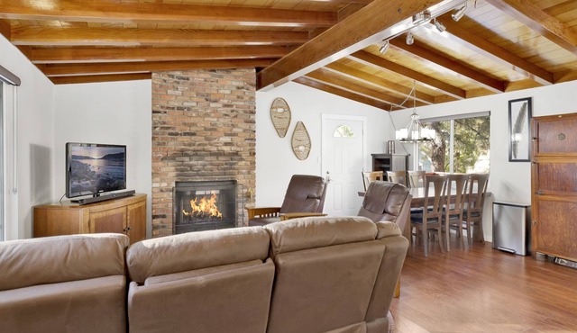 Vogel House- Moonridge Resort Cottage