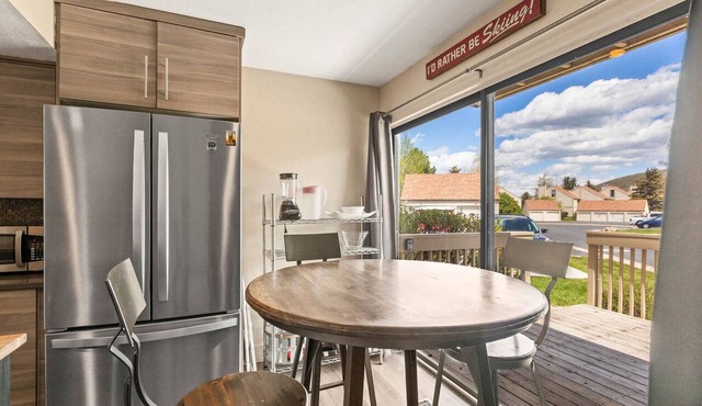 Walk to Rec Ctr & Free Ski Shuttle! Dog-Friendly, Sleeps 8 | Moose Mgmt RC18