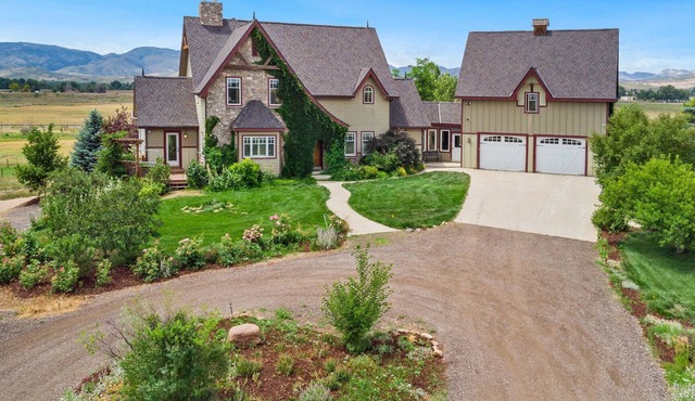 Welcome to Sunrise Ranch! Amazing Mountain Views!