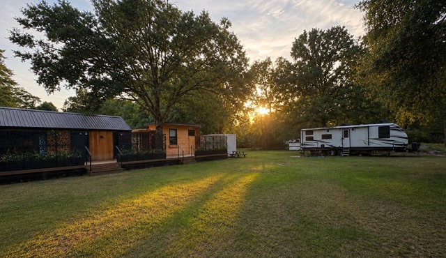Workcation-Ready RV Retreat w/ Private Office Near Savannah