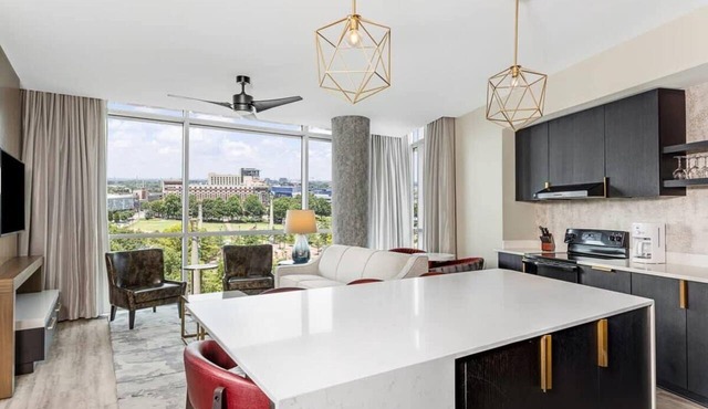 Wyndham Atlanta Resort | 1BR/1BA King Bed Suite
