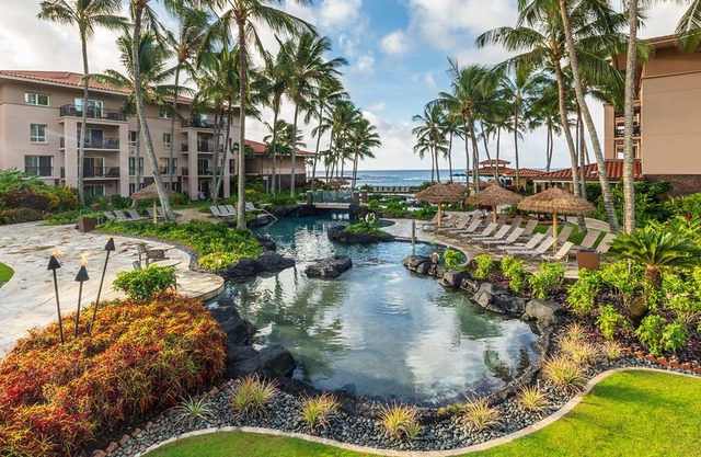 Gorgeous oceanfront resort! Marriott Waiohai two bedroom villa. Book now!