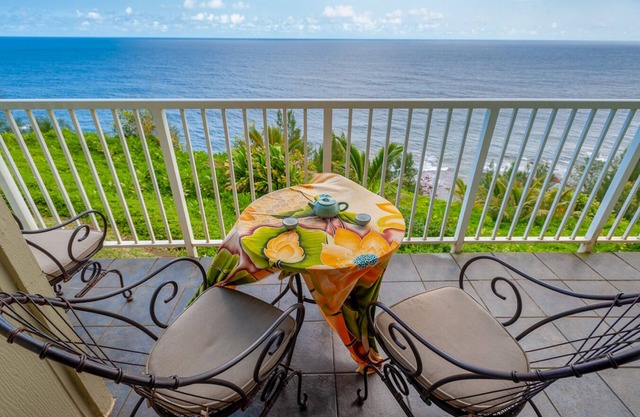 Oceanfront Condo w/Incredible Views from Every Room! Watch the Waves In Bed