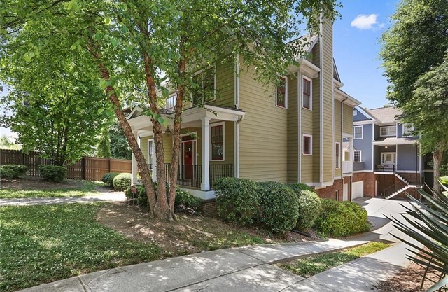 Super Bowl! Old 4th Ward,Poncey-Highlands, Beltline Spacious, Clean 4 bed 4 bath