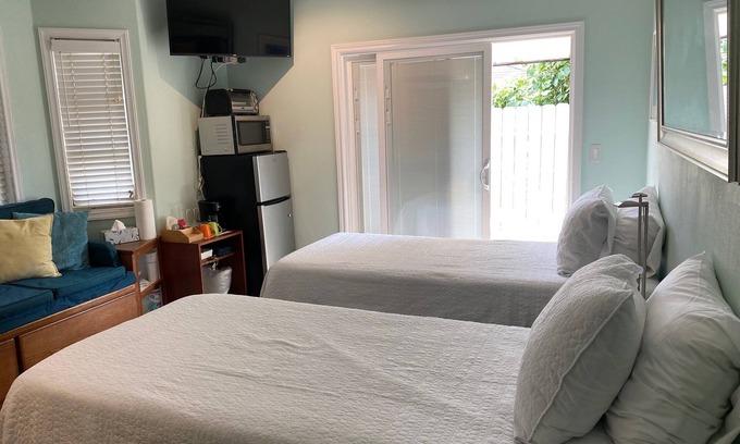 Poipu Apartment | Bayview, Poipu, Koloa Hawaii "Torview" Air conditioned