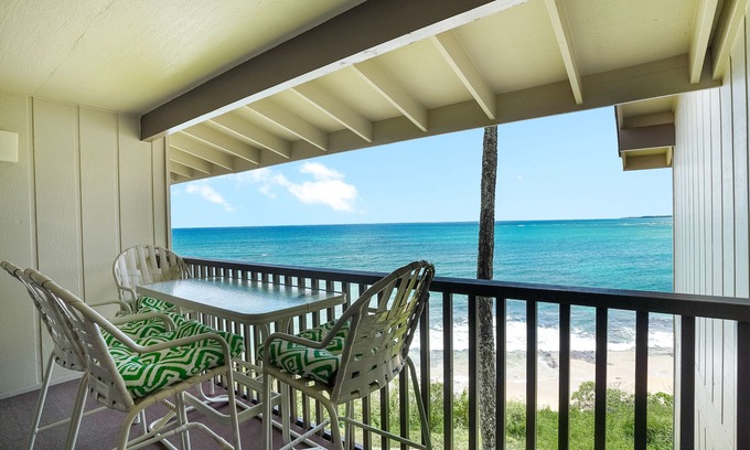 Wailua House Lots Condo | Breathtaking Oceanfront Views from Top Floor Condo at Wailua Bay View – A Coastal Paradise!