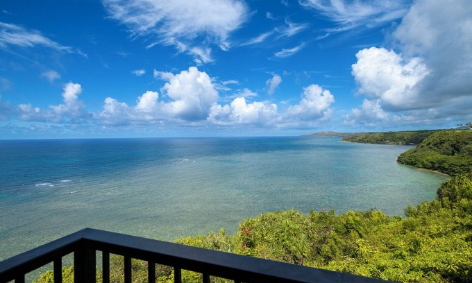Princeville Condo | Charming & Affordable Couple's Retreat w/Ocean Views from Every Room