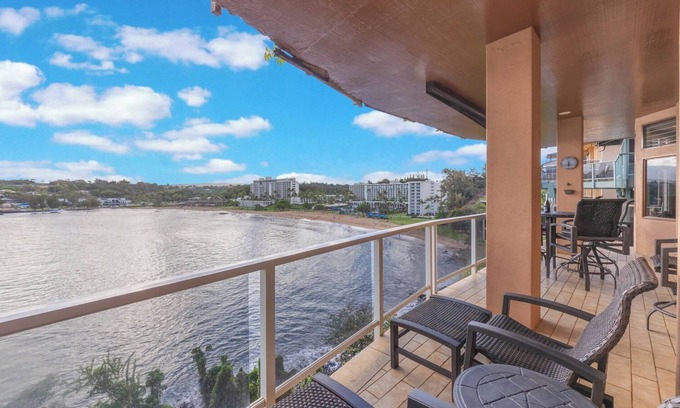 Lihue House | Cliffside Kalapaki Bay 2 Bedroom With A/C Amazing Sunsets in Lihue Kauai