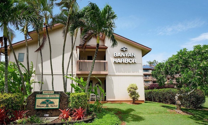 Lihue Condo | LAST MINUTE DEAL! 2BR in Lihue, minutes from the beach. Perfect for families!