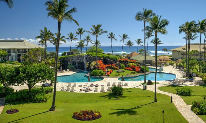 Hanamaulu Apartment | Ocean View 4th Floor Deluxe Suite. Fun Resort With Pools, Beach, and Dining