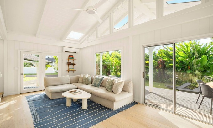 Hanalei Palms House | One Hanalei, Luxury Home, walk to the bay! TVNC #1168